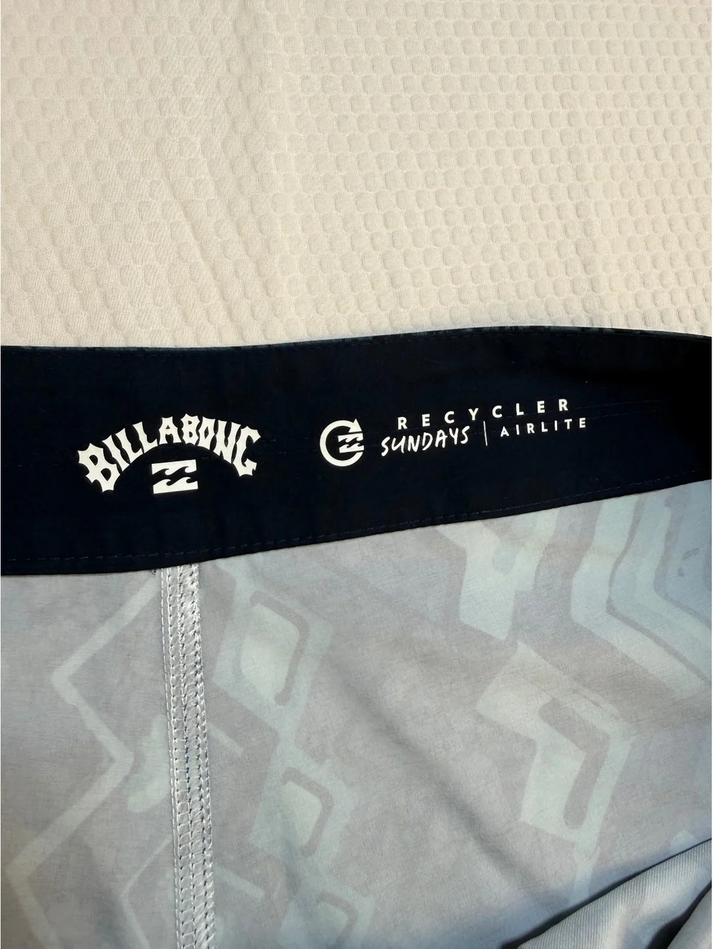 Billabong Sundays Airlite XL Board Shorts Mens Blue Geometric Recycler Swim